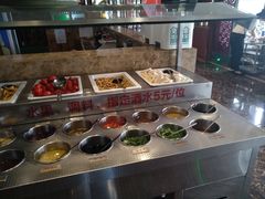 自助调料区-七欣天香辣蟹火锅(苏州东大街店)