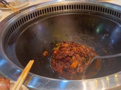 -哈尔滨烧烤·山河村铁锅炖(交大店)