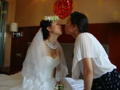 -红馆妆造(中央大街店)