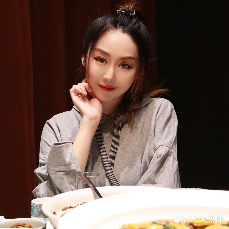 帝都人气榜单必须有肆月河豚的一席之位