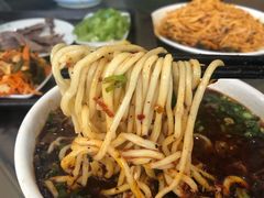 -吾穆勒蓬灰牛肉面·清真(北滨河中路店)