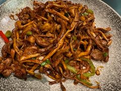 蘑菇炒鸡杂-富临轩私房菜(集庆门大街店)