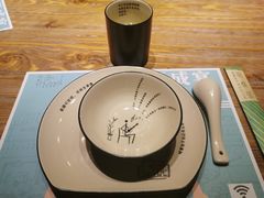 -临界音乐酒馆·小龙虾·江湖菜(华熙LIVE·鱼洞店)
