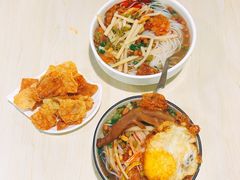 -忆螺巷螺蛳粉(步行街小巷店)