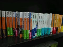 -钟书阁(松江泰晤士小镇店)