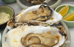Secret-Recipe Steamed Marinated Fresh Oysters
