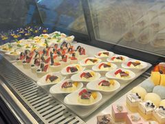 -亚洲国际大酒店·云顶阁旋转自助餐厅
