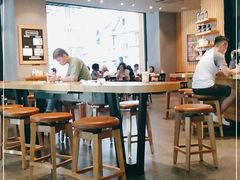 大堂-星巴克臻选(长沙TX年轻力中心店)