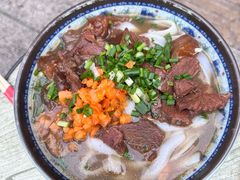 -牛师傅牛肉面(尚隆路店)