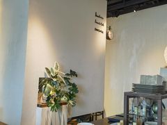-luutosa  cafe & tea 鹿兔山