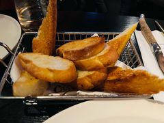 餐前面包-C&R西班牙餐厅
