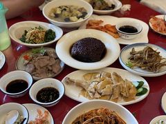 白斩鸡-侬佳蒸菜馆(听潮店)