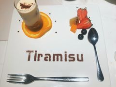 -窗外西餐厅(普罗理想国店)