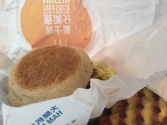 -麦当劳(展览路店)