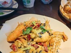 -大头虾越式风味餐厅(光明广场店)