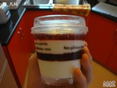 侧面。2层蓝莓酱。2层乳酪~-静安面包房(万航店)