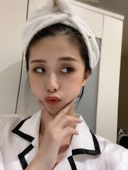 -花岐款式专研健康美甲沙龙