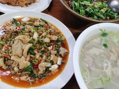 粉蒸肥肠-茅屋大酒店