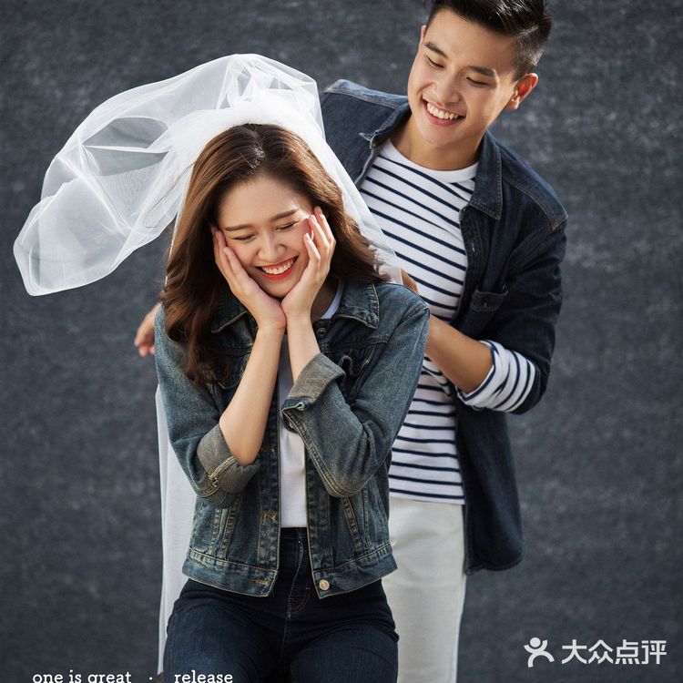 街拍婚纱照 | 牛仔便装也可以这么潮🌟