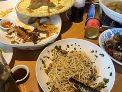 -头上红煨盐鸡·非遗院子餐厅