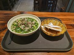 -遵义虾子张六羊肉粉(地王店)