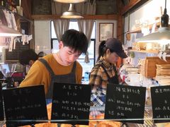 面包甜点陈列柜-仙峰天然面包(迎宾路店)