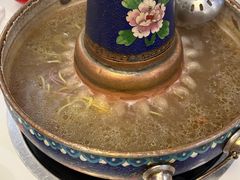 -毛辣果·贵州红酸汤牛肉火锅(西单店)
