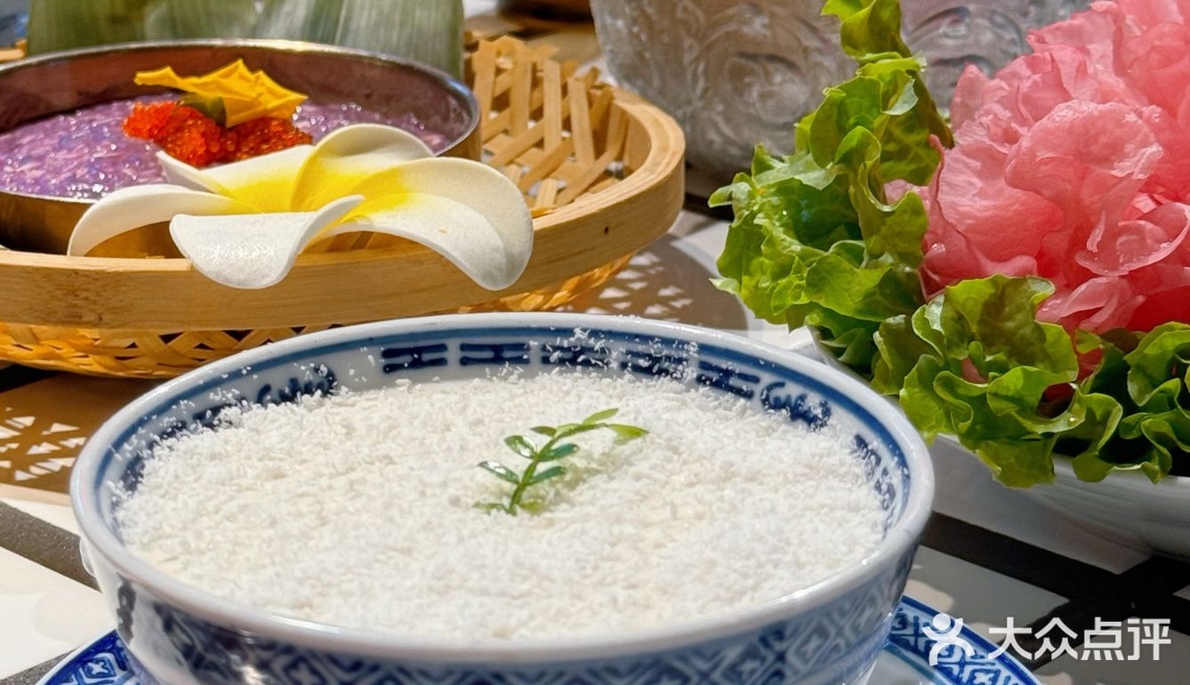 盛夏辣锅与冰品的美味碰撞