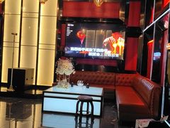 -锦凤凰量贩KTV(劳动南路店)