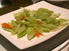 百合炒西芹-和记小菜(大宁店)