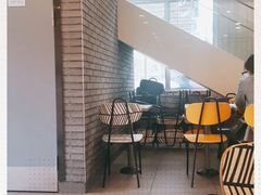 用餐区-麦当劳(花桥得来速店)