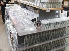 -MUJI无印良品(滨江宝龙城店)