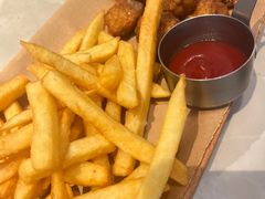 -必胜客(尹山湖歌林公园店)