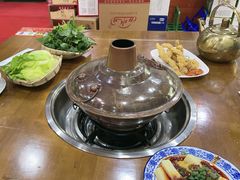 -岳记兴隆·青城腊排铜火锅(融创店)