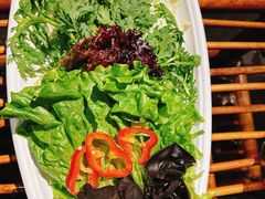 -老牌坊云南鱼豆花火锅(哈西万达店)