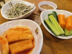 小菜-喇喇排骨火锅·传统韩式脊骨汤(望京西园总店)