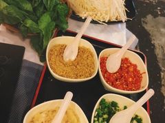 -鲜入围煮花胶鸡海鲜火锅