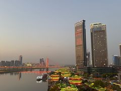 -秋水广场