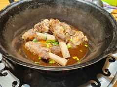 -茸梅路右拐龙虾-农家菜(松江店)