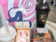 -喜茶(迪士尼小镇·平行宇宙店)