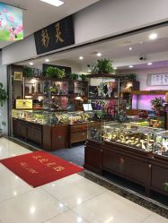 -灵彩珠宝(朗香街店)