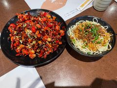 -一棠龙虾•王牌虾球(光谷天地店)