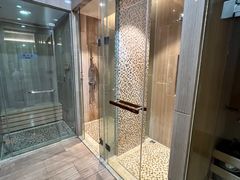 -天津梅江中心皇冠假日酒店
