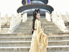 -翩若国风汉服体验馆