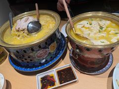 -关东小磨东北菜(上海长风大悦城店)