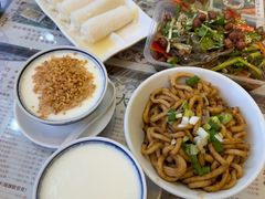 -周大娘牛乳(旧寨古村总店)