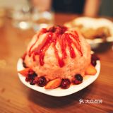 哈哈 另外点的冰拿铁也是不错