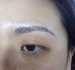 自然飘眉-平萍纹绣韩式半永久定妆