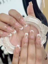 -芊屿芊浔美甲