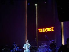 -TZ House音乐现场(来福士中心店)
